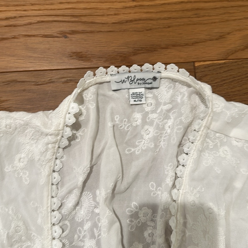 In Bloom. White Robe. XL. NWT - Picture 4 of 5